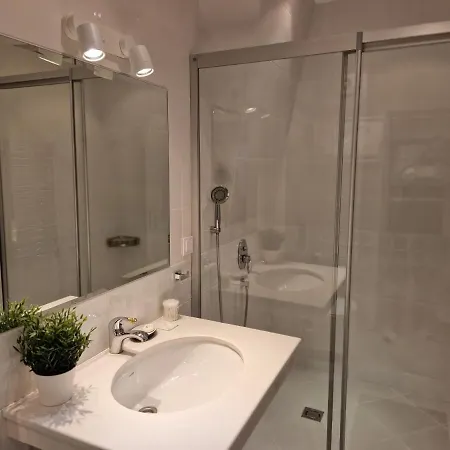 Sensation 3 Apartman *